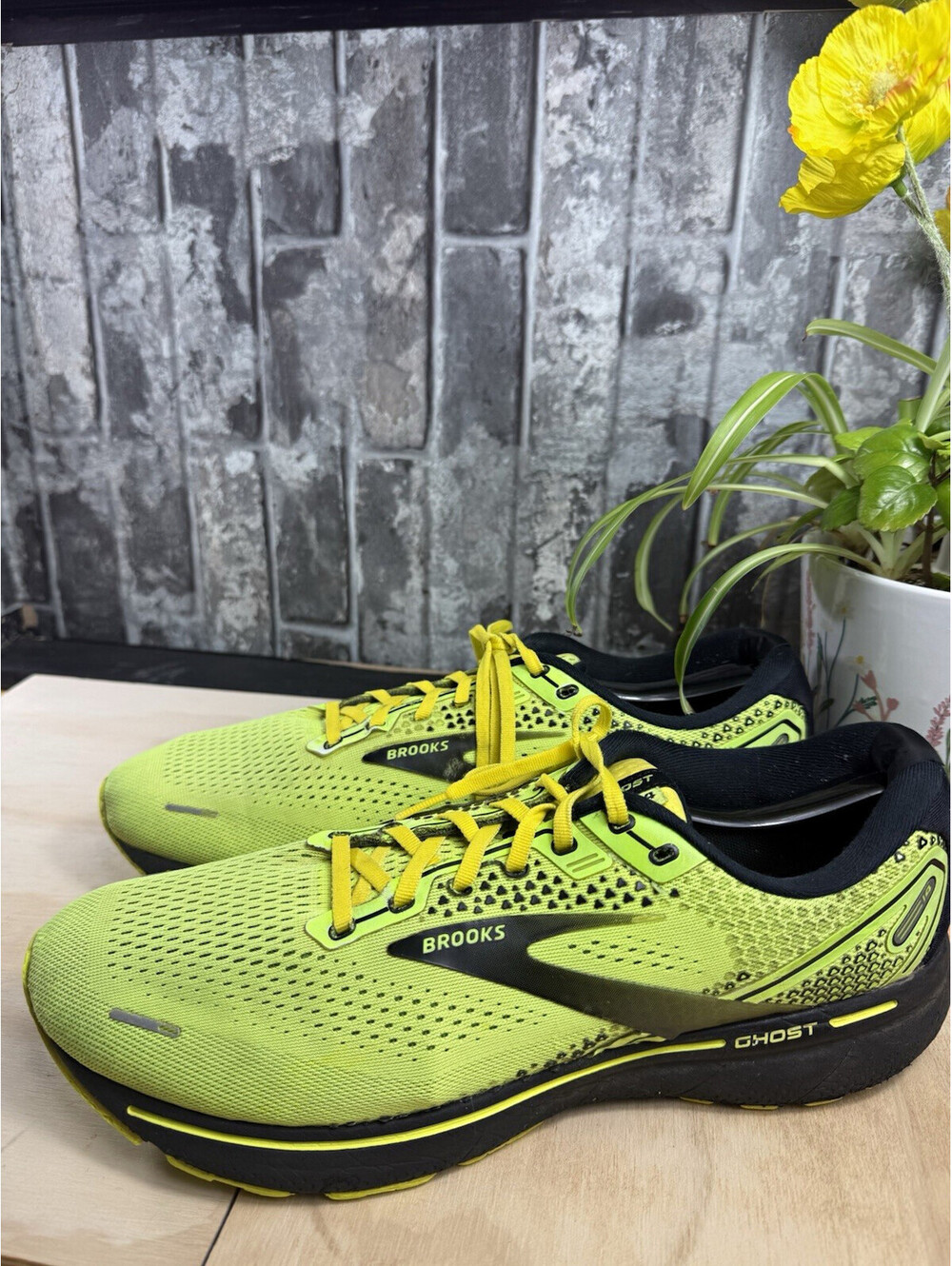 Brooks Ghost 14 Men's Neon Yellow/Black Running Sneaker 110369-1D-770